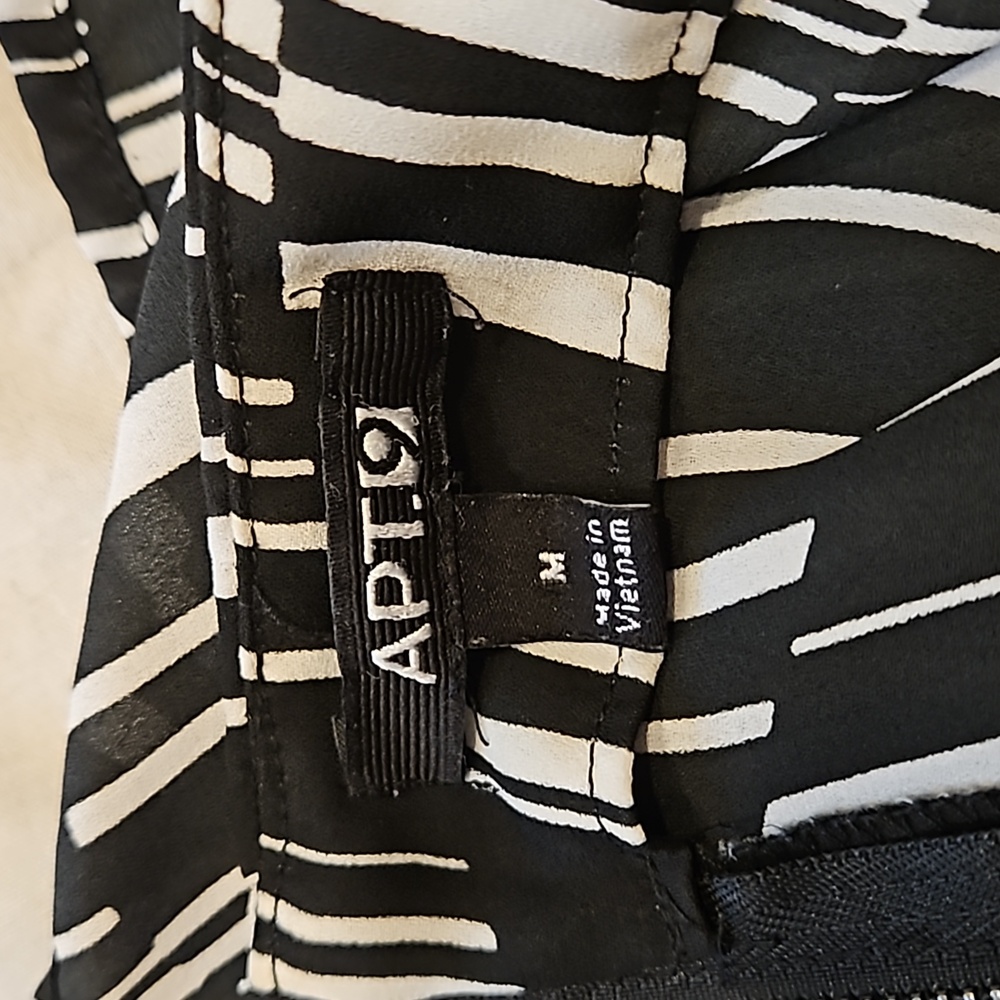 Apt. 9 Black and White Blouse - Picture 7 of 9